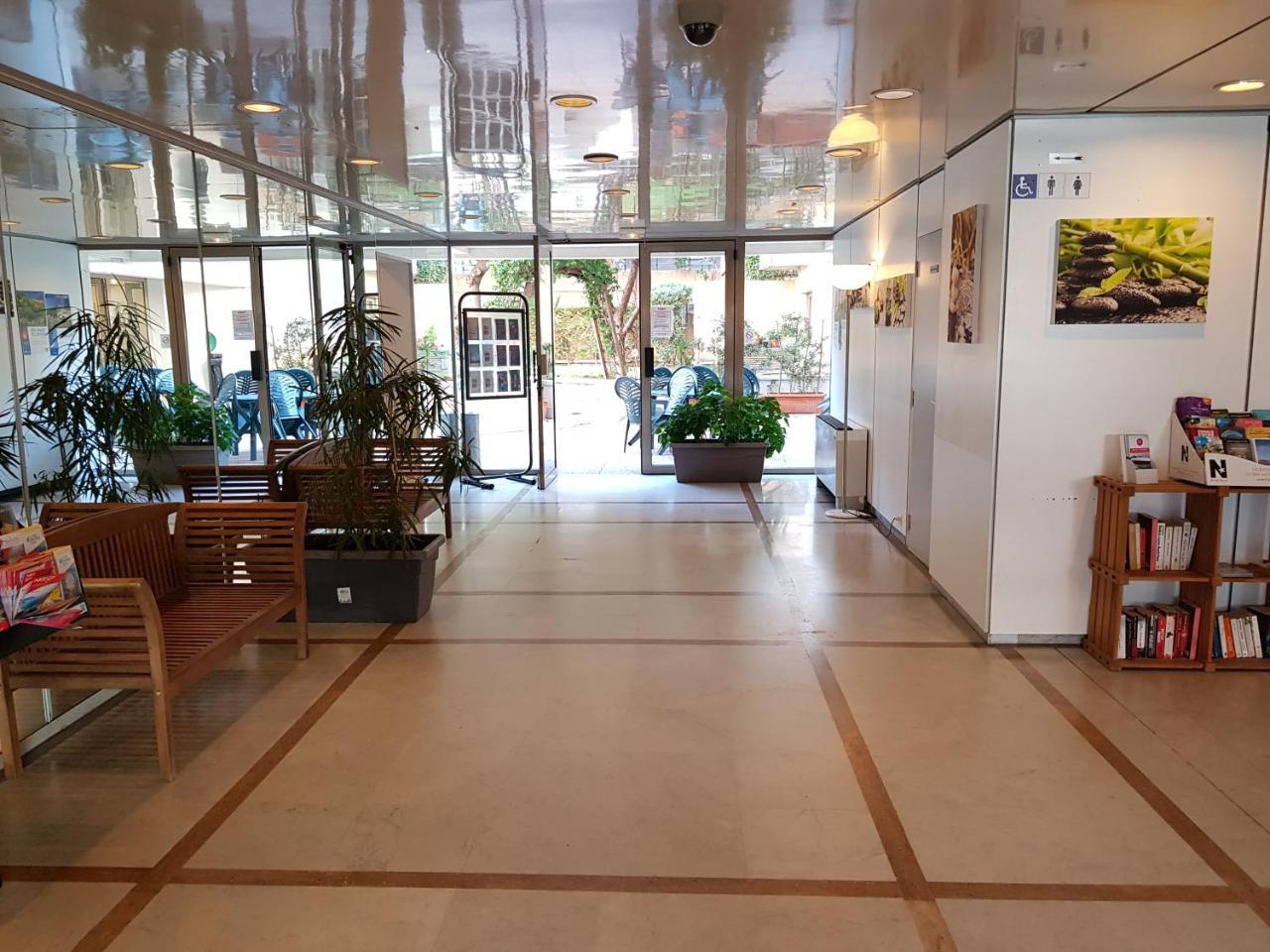 Residence Couleurs Soleil, Juan Les Pins Антіб Екстер'єр фото